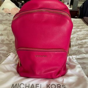 Michael Kors Fuschia backpack 🎒